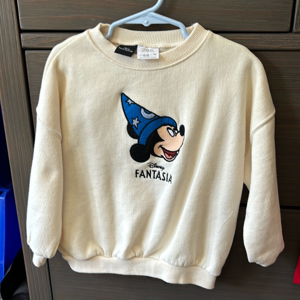 Fantasia Mickey Mouse sweatshirt